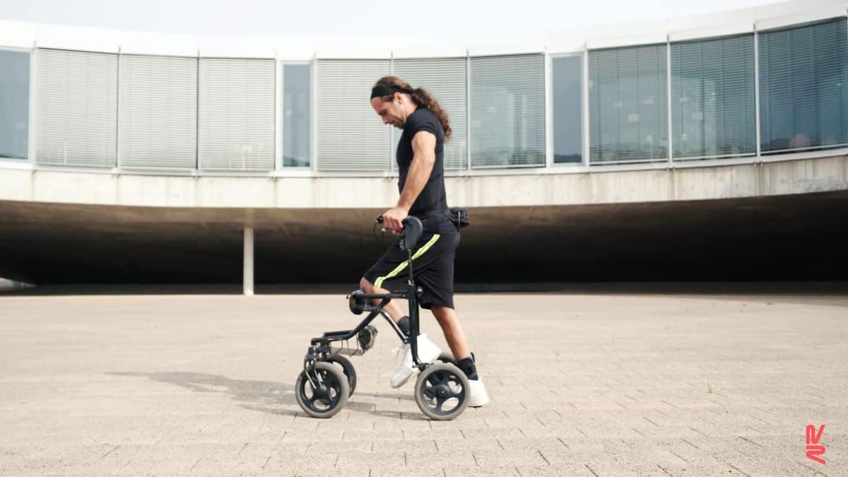 Tres parapléjicos vuelven a caminar pocas horas después de recibir un implante de electrodos