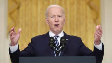 Biden llama a Putin "paria" y "agresor" y descarta una intervención militar