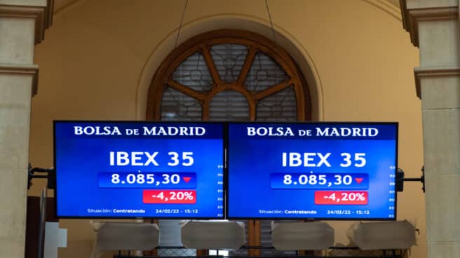 El Ibex 35 ha llegado a caer más de un 4%