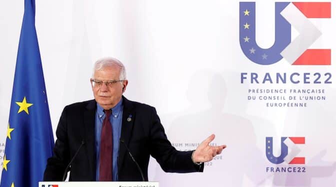 Borrell-UE-sanciones-Rusia-672x375.jpg