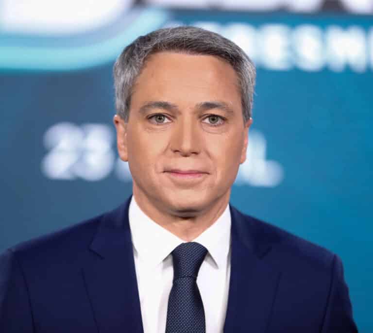 El periodista Vicente Vallés, Premio Primavera de Novela 2022 con 'Operación Kazán'