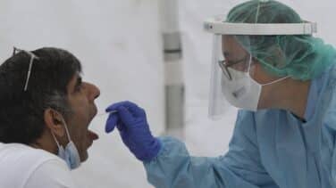 Los enjuagues bucales con CPC disminuyen la capacidad de infectar del virus