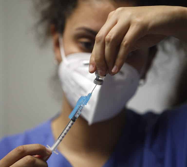 Una de cada seis enfermeras ha estado de baja por ansiedad, estrés o agotamiento