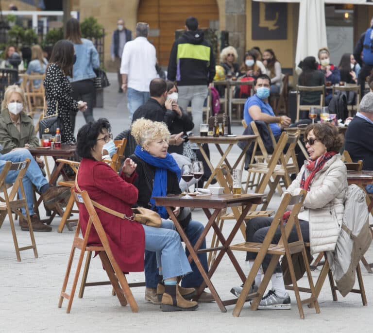 Máximas altas en Canarias y vertiente atlántica, y cielos despejados