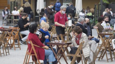 La incidencia continúa bajando a 649 en una jornada con 226 fallecidos