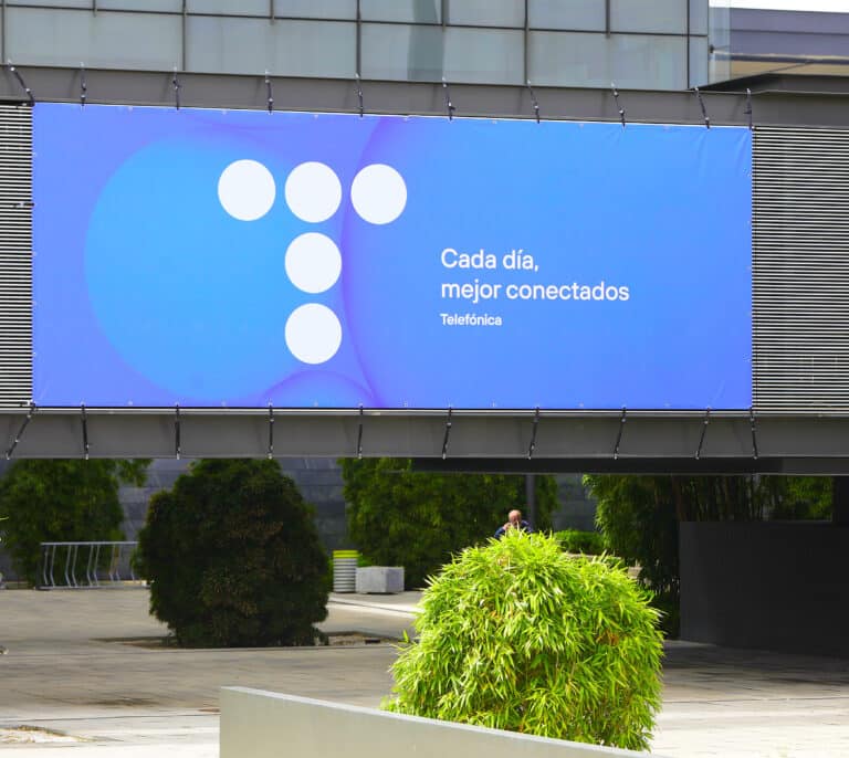 El regulador brasileño aprueba la compra con condiciones de los activos de Oi por Telefónica, TIM y Claro