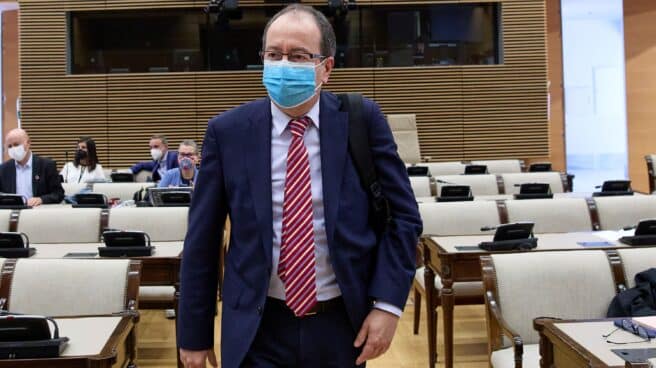 El presidente del Consejo de Transparencia, José Luis Rodríguez Álvarez, en el Congreso.