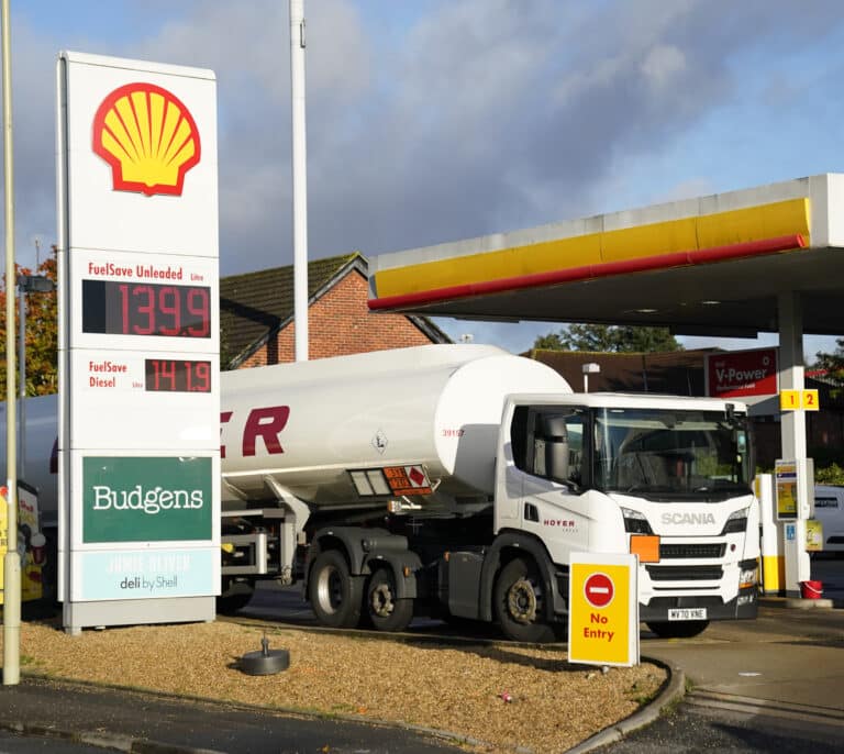 El precio de la gasolina bate su récord por segunda semana consecutiva