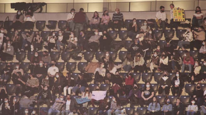 Espectadores en un concierto en Pamplona.