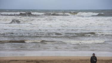 Cielos poco nubosos en buena parte del país y chubascos en el norte peninsular