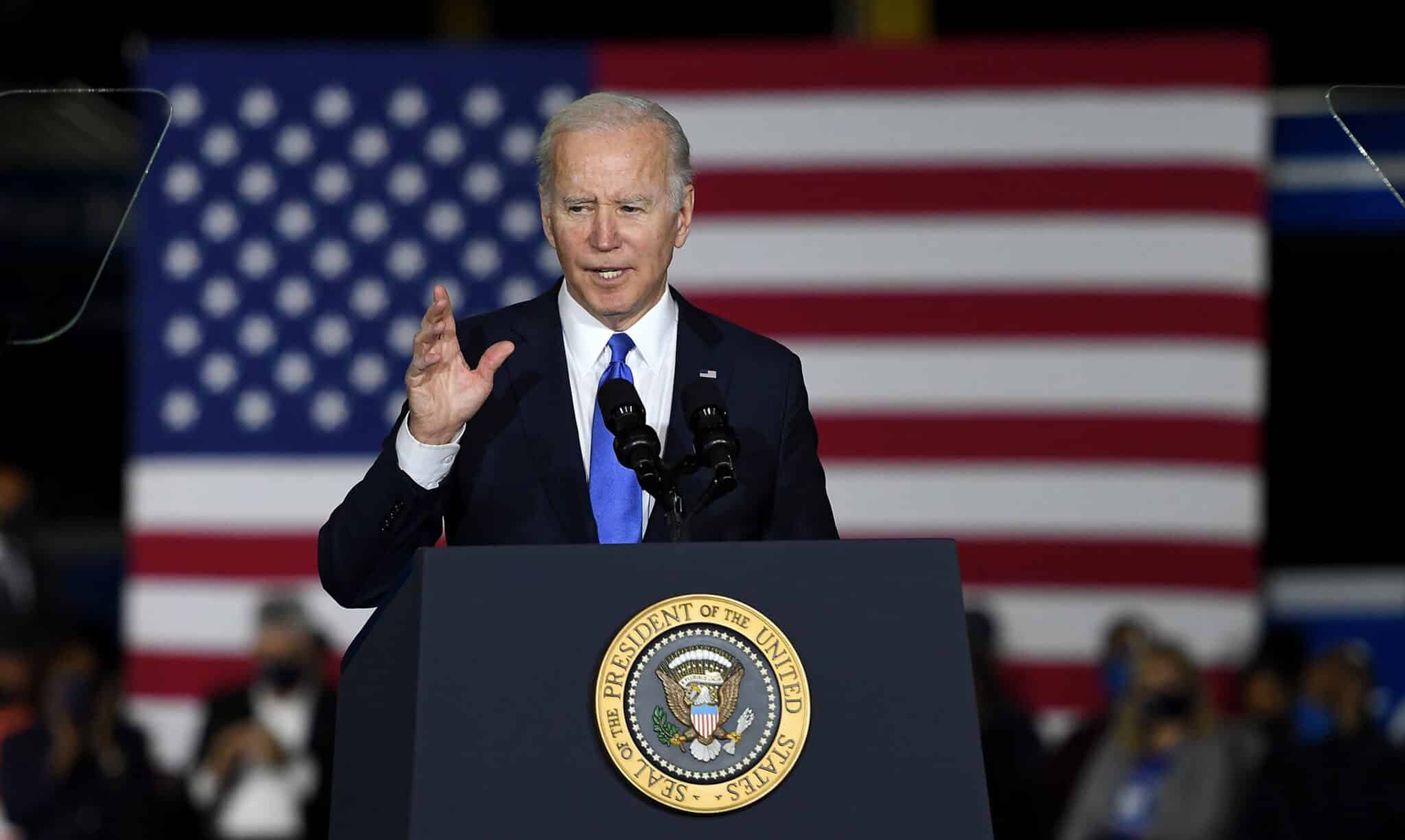 El presidente de EE. UU., Joe Biden, habla sobre la infraestructura durante un evento