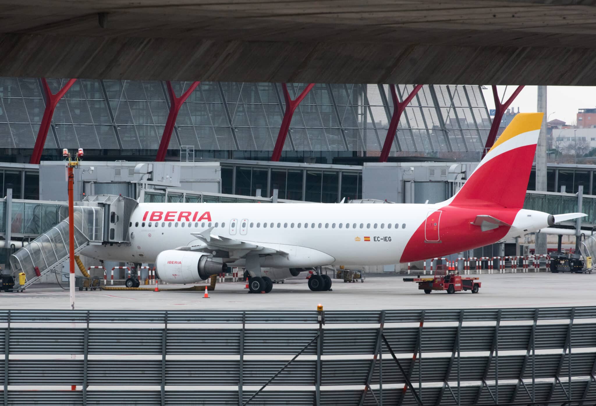 Un avión de Iberia en Barajas.