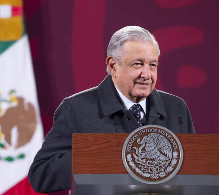 España rechaza "tajantemente" las descalificaciones de López Obrador