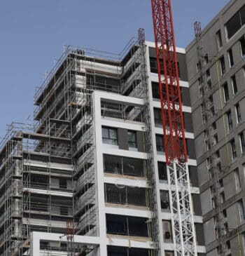 El precio de la vivienda bate el récord histórico de la burbuja [...]