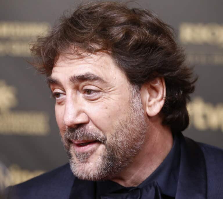 Bardem, frente a la Embajada rusa en Madrid: "La invasión de Ucrania es una atrocidad"