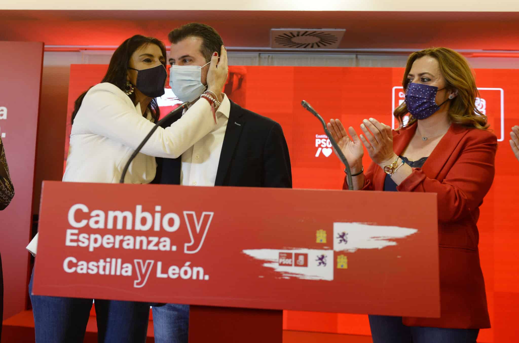 Luis Tudanca, en la sede del PSOE en la noche electoral del 13-F.