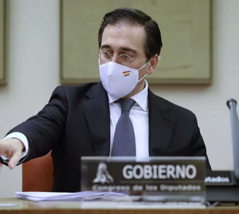 El Gobierno anuncia que saldrá mañana un convoy con más de 50 españoles residentes en Ucrania
