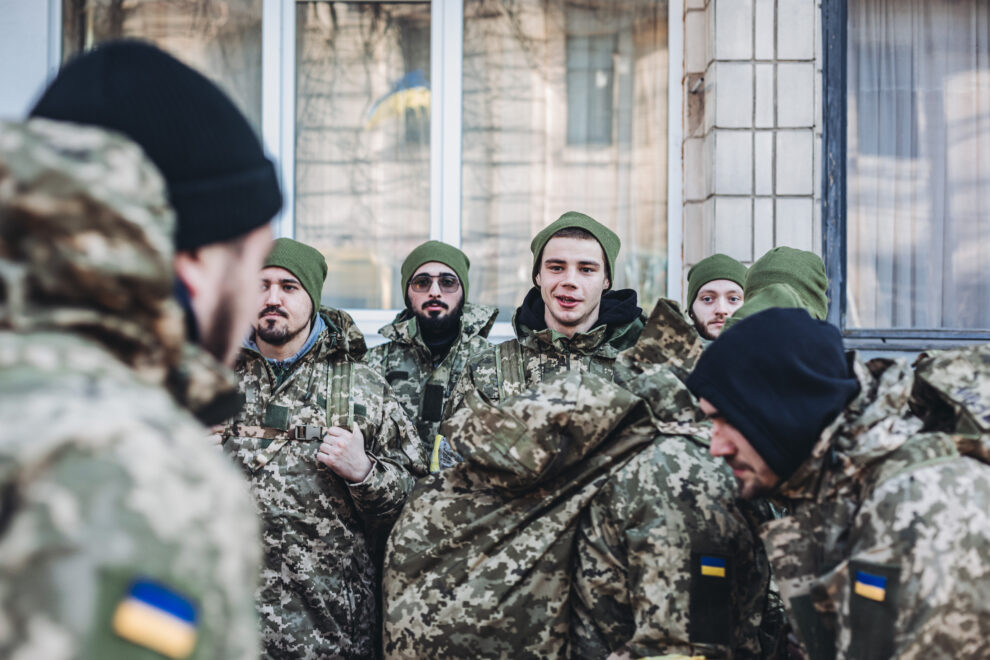 Soldados por las calles de Kiev, a 28 de febrero de 2022, en Kiev (Ucrania).