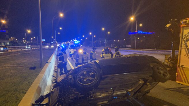 Un muerto y un herido grave en un choque frontal entre dos vehículos en la A2 (Madrid) Un muerto y un herido grave en un choque frontal entre dos vehículos en la A2 (Madrid)
