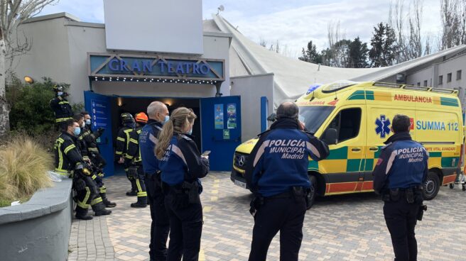 Trece heridos al derrumbarse parte del techo del auditorio del Parque de Atracciones de Madrid