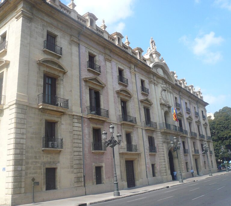 El TSJ valenciano rechaza investigar a la jueza de la DANA y a su marido