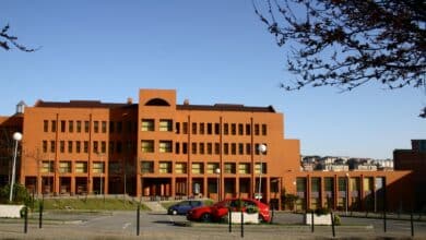 Cárcel a un funcionario de la UC por falsear documentos para obtener 40.000 euros de cursos de formación