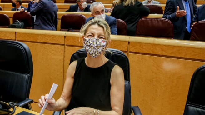 La vicepresidenta segunda del Gobierno y ministra de Trabajo y Economía Social, Yolanda Díaz, en una sesión de control al Gobierno, en el Senado.