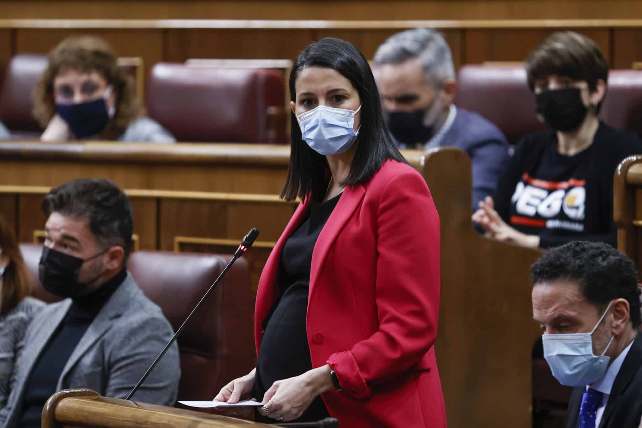 La líder de Ciudadanos Inés Arrimadas en el Congreso antes de irse de baja maternal