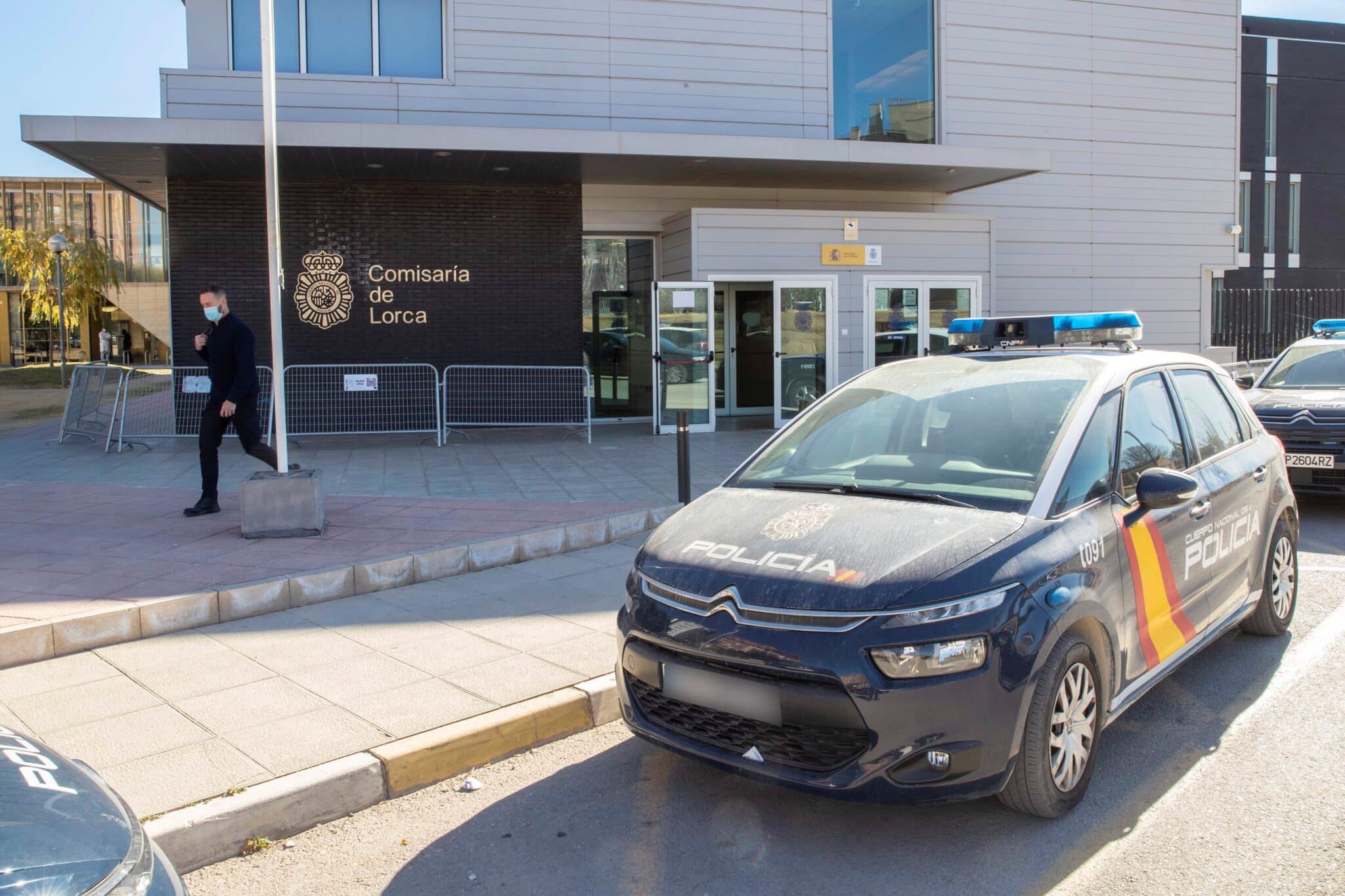 Fachada principal de la comisaría de Policía Nacional de Lorca