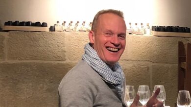 El gurú Tim Atkin bendice a Rioja como la Denominación española de referencia tras catar 1.400 vinos