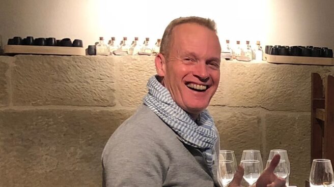Tim Atkin. Tim Atkin.