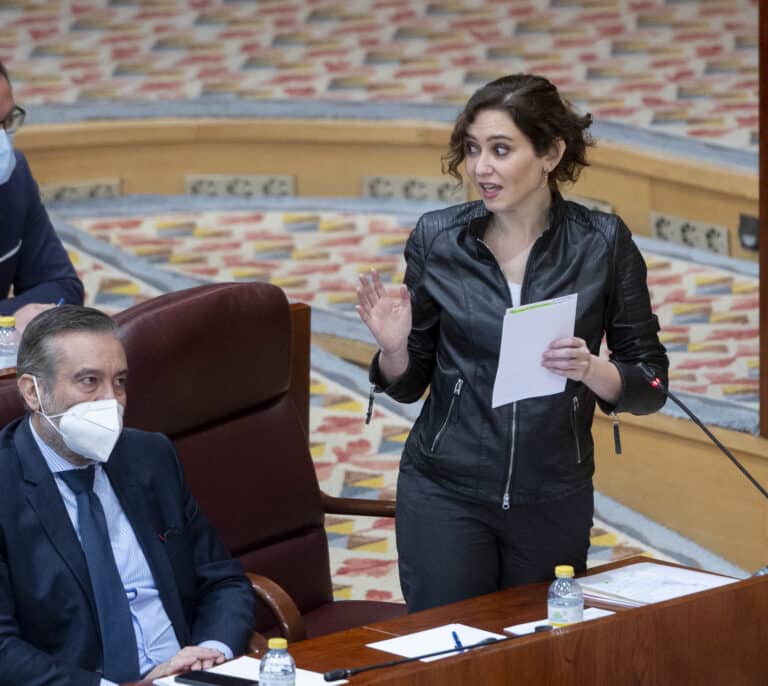 PSOE y Más Madrid denuncian ante la Fiscalía el contrato de Ayuso por presuntos delitos de corrupción