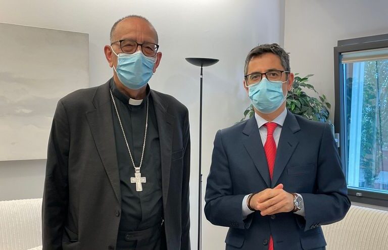 Bolaños transmitió a Omella su malestar y preocupación por la pederastia en la Iglesia