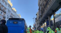 Golpeados dos peatones por un autobús en plena Gran Vía de Madrid