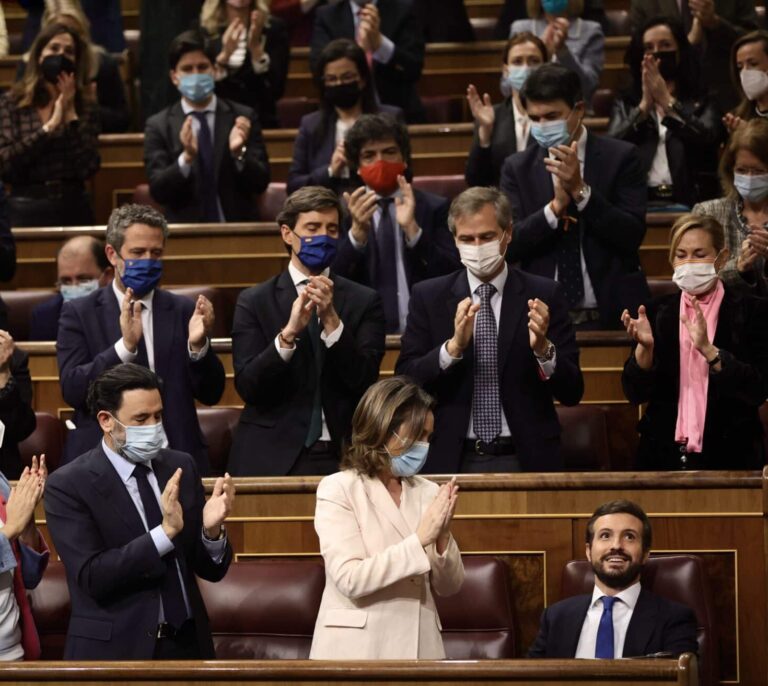 Casado se despide del Congreso: "Entiendo la política como la entrega a los compañeros"