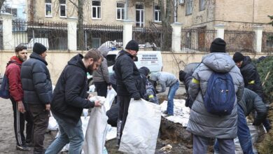 Un bombardeo mata a decenas de civiles en Járkov durante la primera negociación entre Rusia y Ucrania