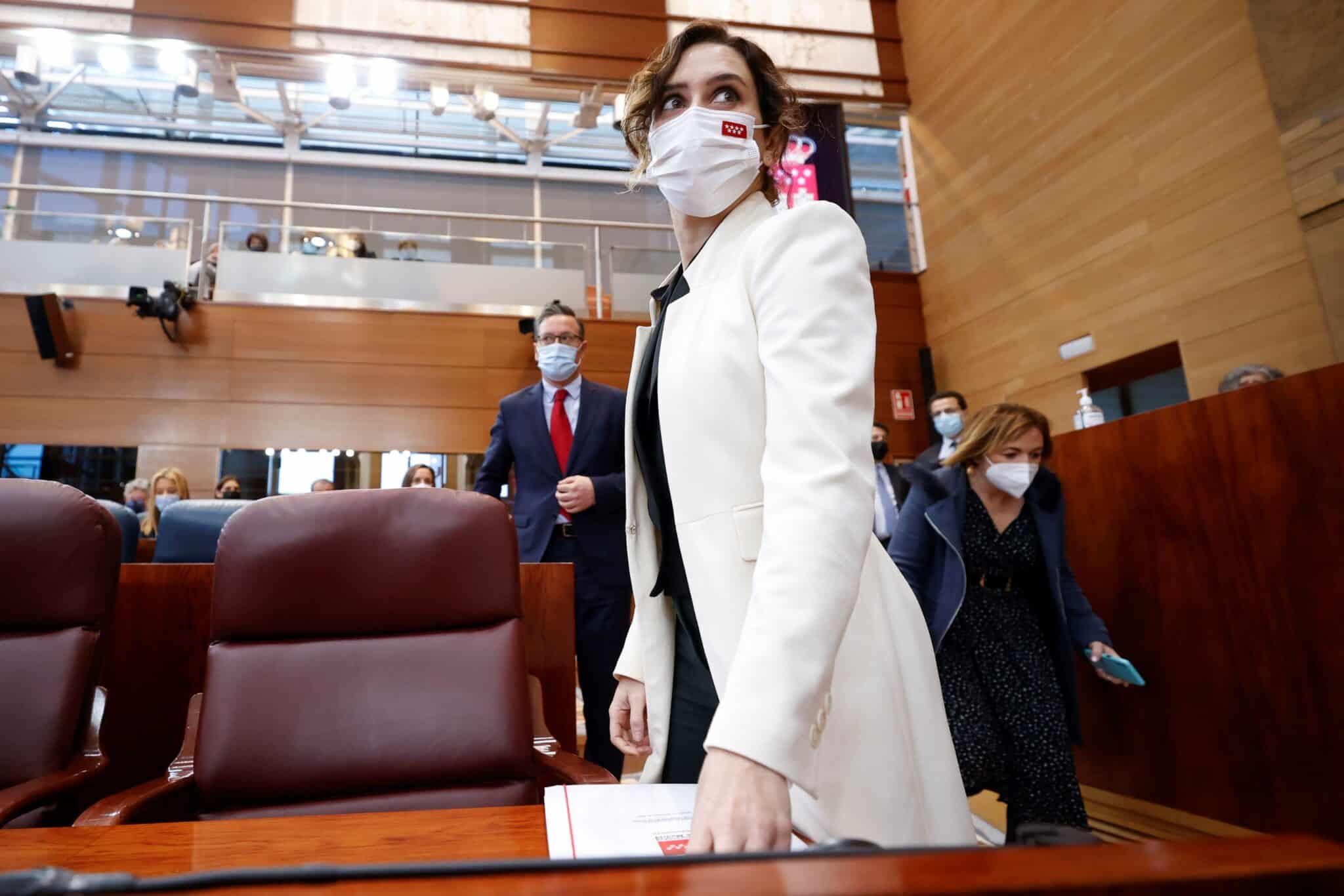 La presidenta de la Comunidad de Madrid, Isabel Díaz Ayuso durante el pleno de la Asamblea de Madrid celebrado este jueves.