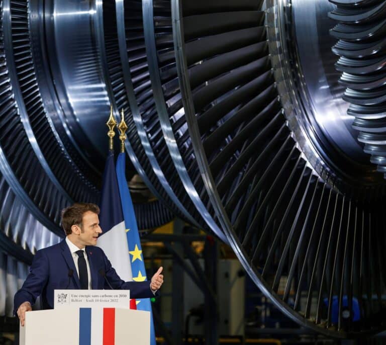 Macron promete seis nuevos reactores nucleares para garantizar la independencia energética de Francia