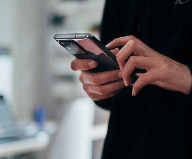 Una avería en la red de Movistar deja tres horas sin llamadas a móviles de empresa