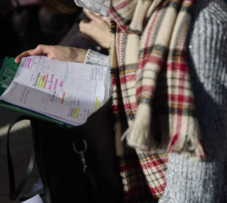 Los excluidos del MIR por Covid: "He tirado a la basura un año de sacrificio. No me volveré a presentar"