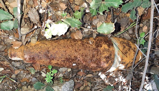 Un vecino localiza una granada de la Guerra Civil en Las Rozas (Madrid) Granada encontrada en Las Rozas (Madrid)
