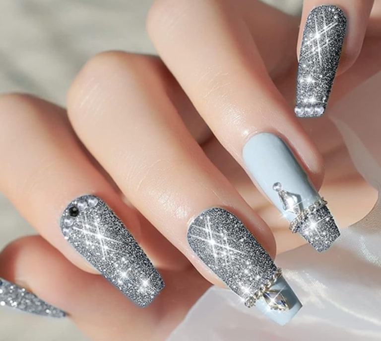 Los 10 mejores kits de manicura semipermanente en casa del 2024