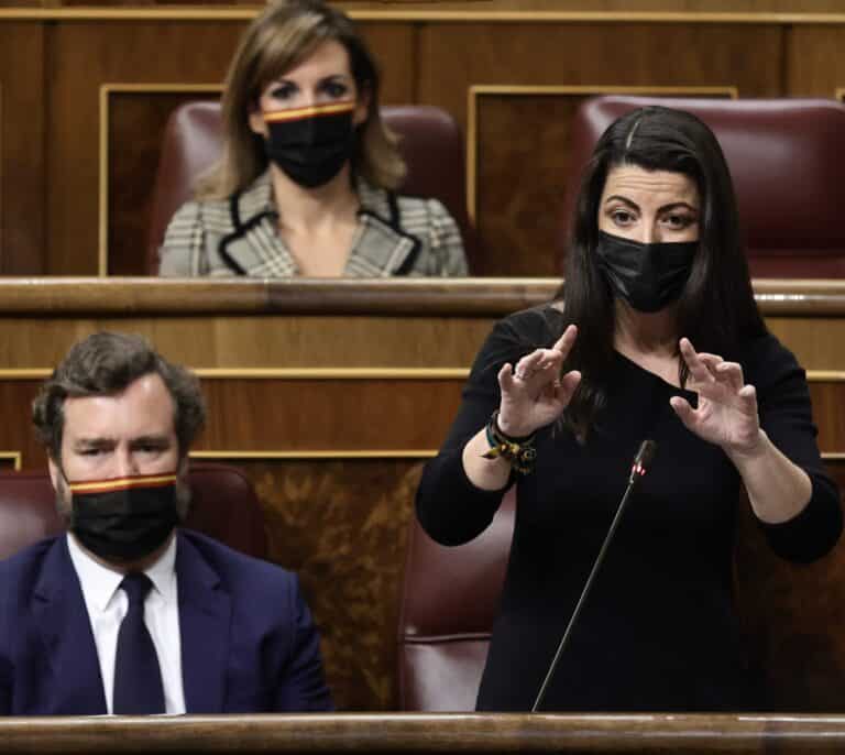 Olona ofrece su "pluma jurídica" a Sayas en su "lucha" por mantener su acta de diputado de UPN