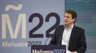 El PP se desinfla y con 32 procuradores necesitaría a Vox para gobernar en Castilla y León