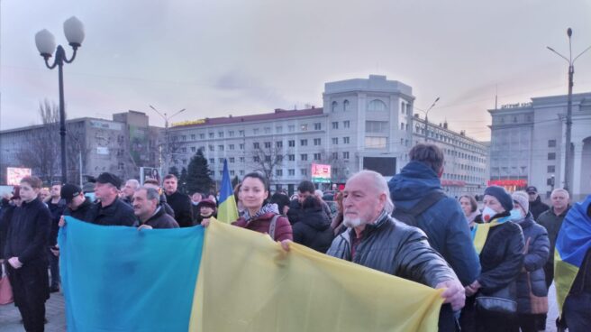 Mariano García, en una manifestación en contra de las acciones rusas esta semana en Jersón. Mariano García, en una manifestación en contra de las acciones rusas esta semana en Jersón.
