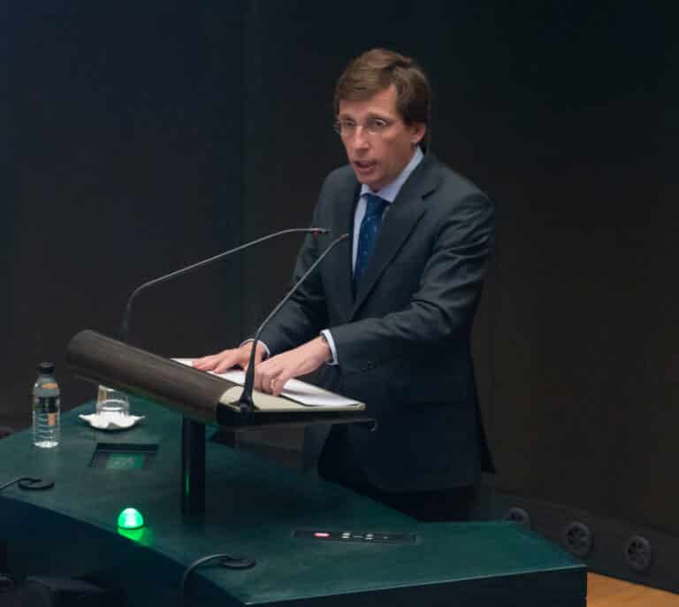 Almeida dimite como portavoz nacional del PP y amplía distancias con Génova