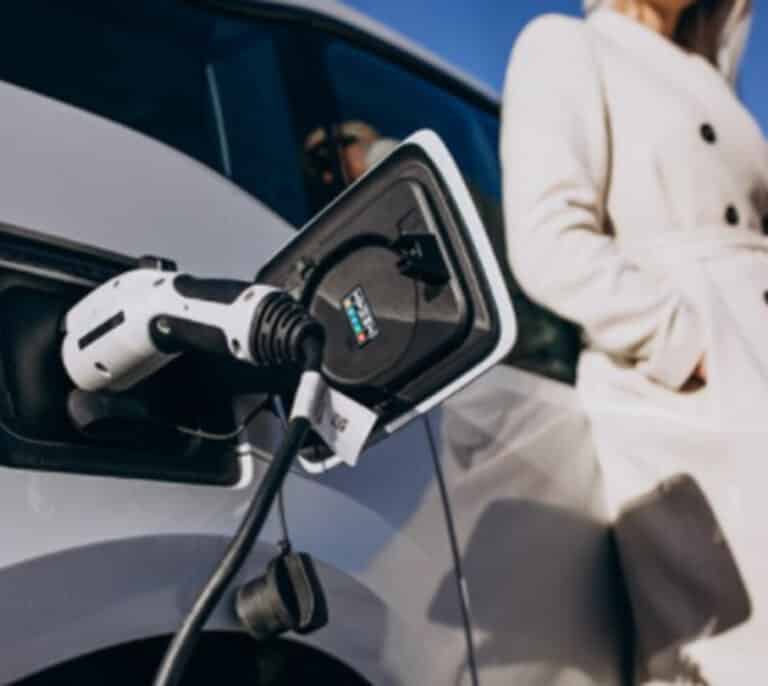 La nueva movilidad impulsa el sector de la automoción, según el estudio Auto Mobility Trends de Metyis