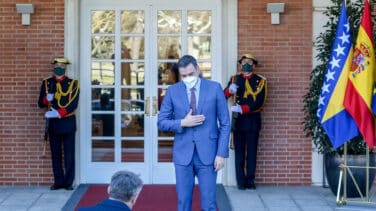 Sánchez defiende el derecho de Ucrania a entrar en la OTAN en plena visita de Albares a Kiev