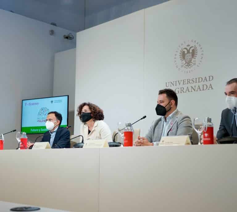 T-Systems se alía con la Universidad de Granada y crea la cátedra de Innovación en Sostenibilidad Digital