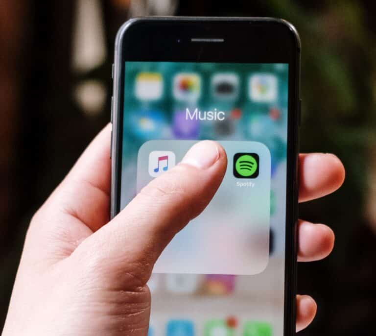 Spotify añadirá avisos en los podcast sobre la Covid-19 con información adicional